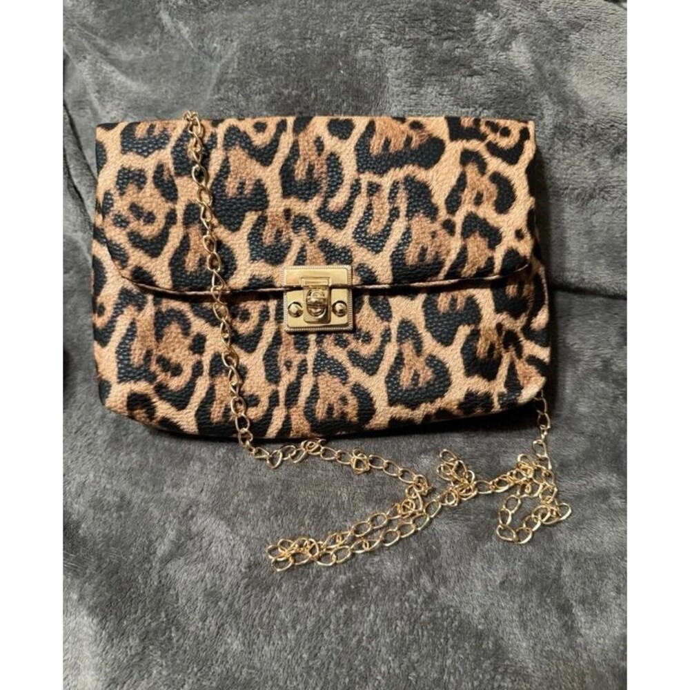Leopard Print Clutch Crossbody Bag w/ Gold Chain – Animal Print Purse
